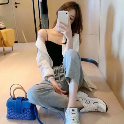 鲜花盛开的山村